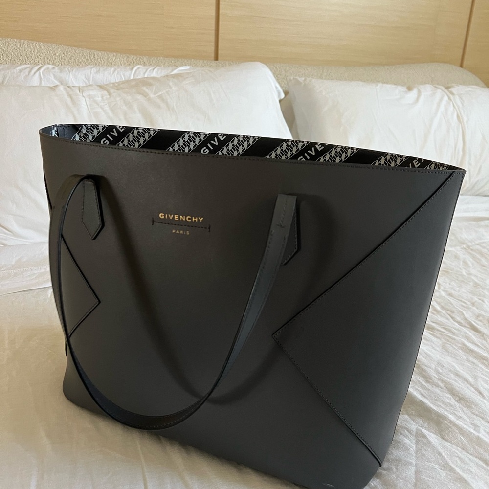 Givenchy leather tote
